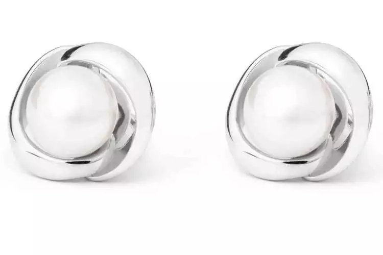 Moderner Perlenohrstecker weiß rund 7-7.5 mm, Einfassung "Blüte", 925er Silber, Gaura Pearls, Estland